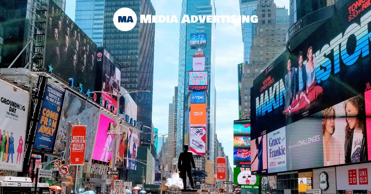 ilustrasi outdoor advertising sebagai salah satu bentuk dari media marketing